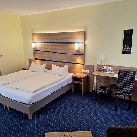 Hotel Am Freischuetz Hürth Esterno foto