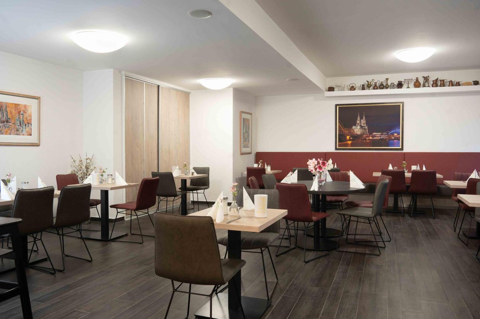 Hotel Am Freischuetz Hürth Esterno foto