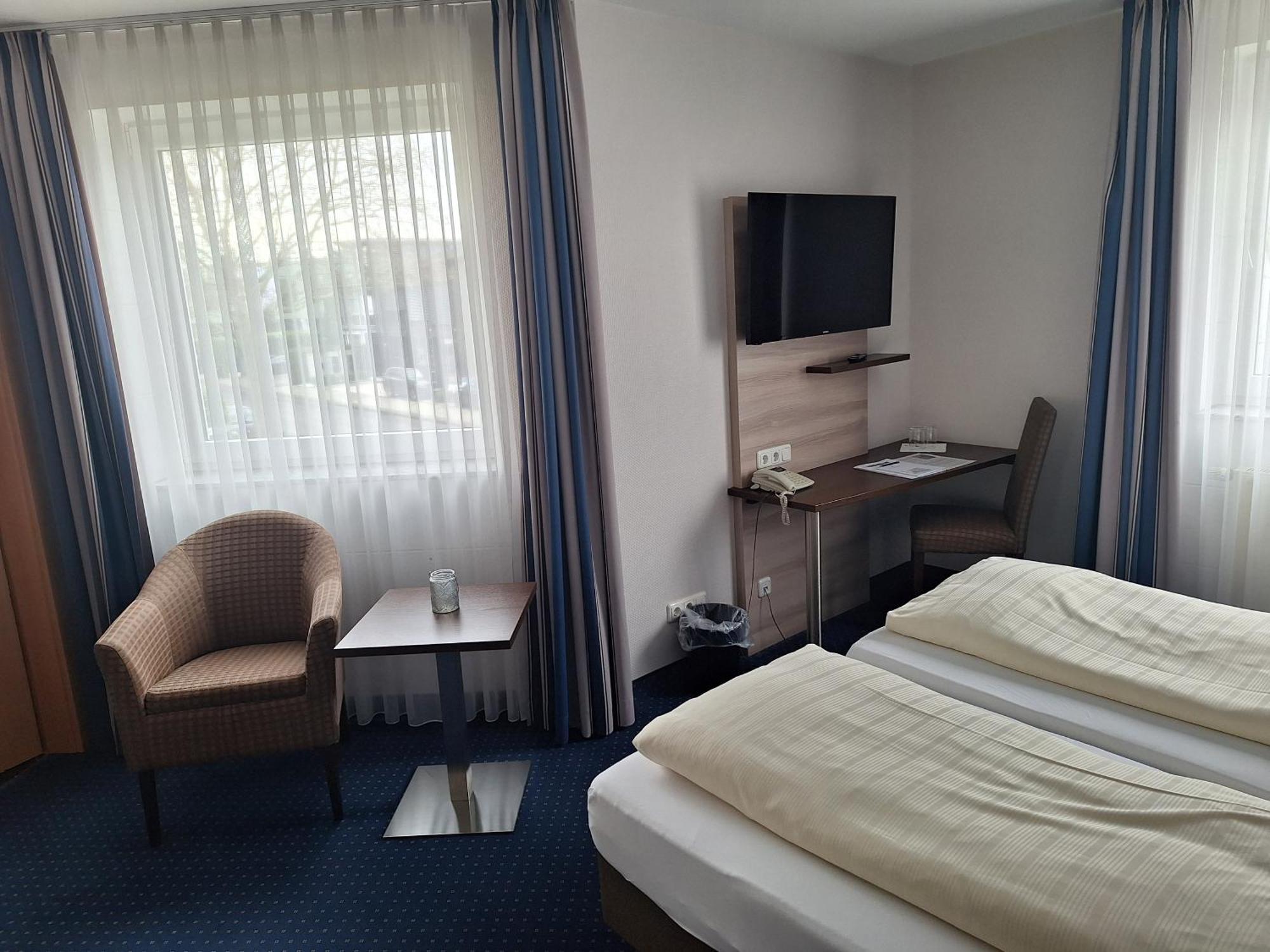 Hotel Am Freischuetz Hürth Esterno foto