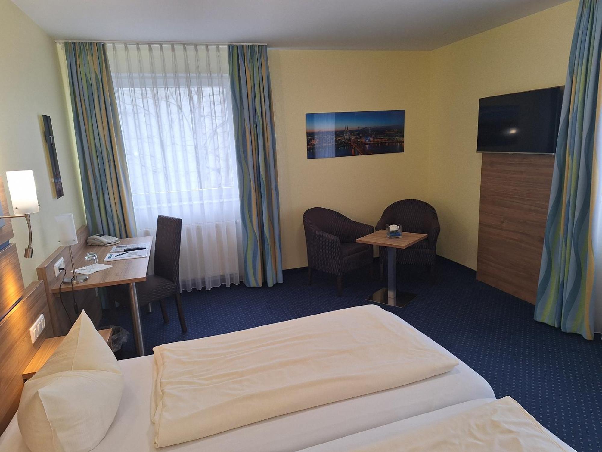 Hotel Am Freischuetz Hürth Esterno foto