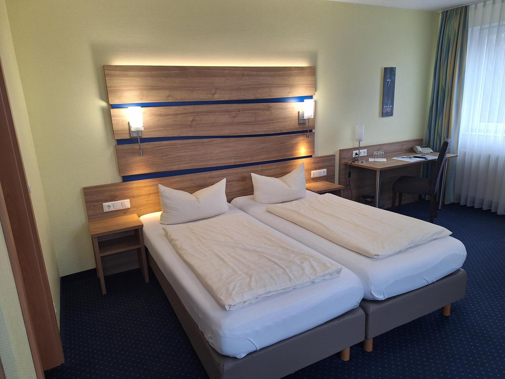Hotel Am Freischuetz Hürth Esterno foto