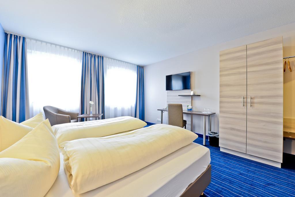 Hotel Am Freischuetz Hürth Esterno foto