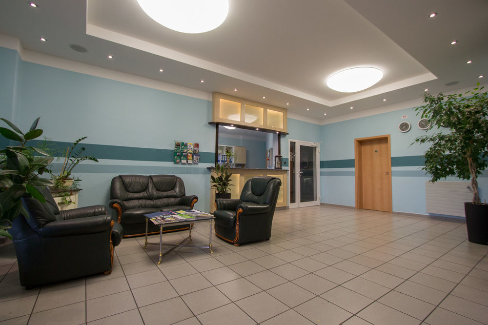 Hotel Am Freischuetz Hürth Esterno foto