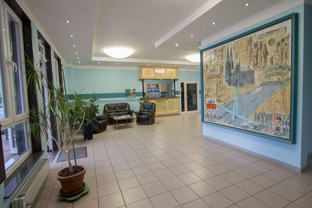 Hotel Am Freischuetz Hürth Esterno foto