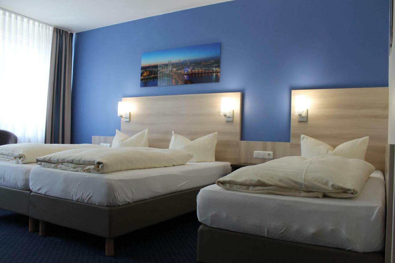 Hotel Am Freischuetz Hürth Esterno foto